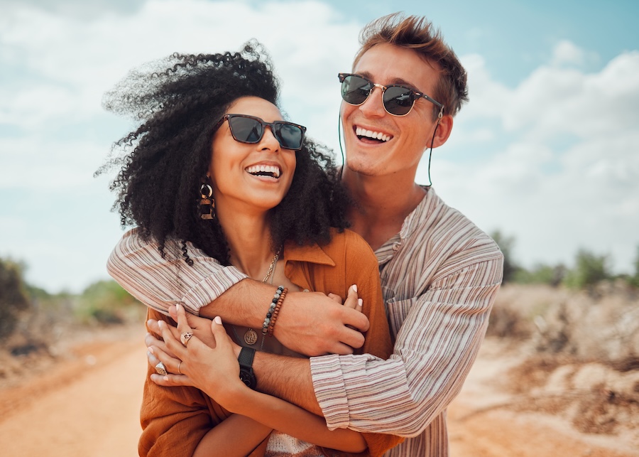 smiling couple summer smiles cosmetic dentistry